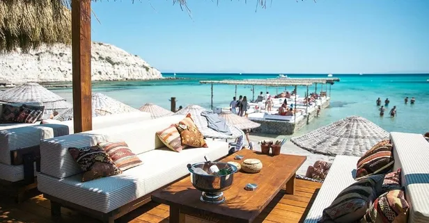 Çeşme’deki mekanlar kazıkta sınır tanımadı! Hesabı görenler şaşırdı kaldı...