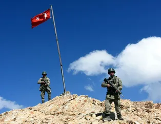 Hudut kartalları 3 bin 200 rakımda düşmana korku veriyor