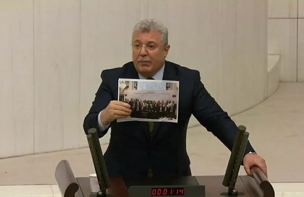 Takvim.com.tr, FETÖ ilişkisini ifşa etmişti... AK Parti Grup Başkanvekili Emin Akbaşoğlu CHP'li Engin Özkoç’u o fotoğrafla yerin dibine soktu-3