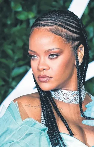 Rihanna markette bakın nasıl görüntülendi! O hali 'Görgüsüzlük kraliçesi!' yorumlarına yol açtı