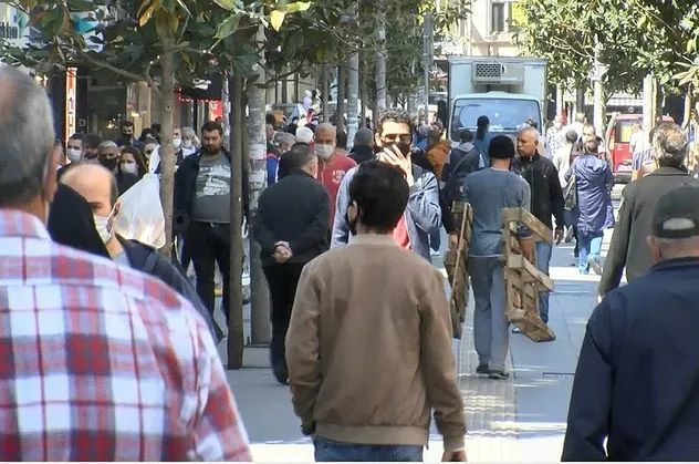 Son dakika: İstanbul'da pes dedirten görüntü! Koronavirüs tedbirleri hiçe sayıldı