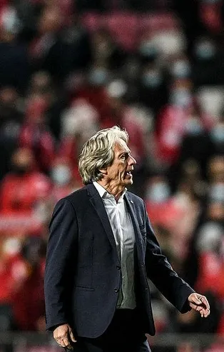 Benfica'dan resmen ayrılan Jorge Jesus Fenerbahçe'nin radarına girdi