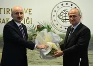 Bakanlıkta bayrak değişimi