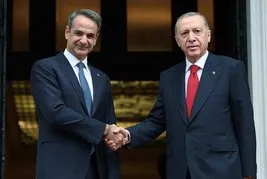 Yunan basını Başkan Erdoğan-Miçotakis görüşmesinin en kritik anını yazdı: Gözler Ankara’da! Atina’dan gelen heyette kimler var?