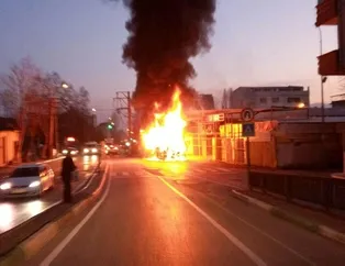 Halk otobüsünde korku dolu anlar! Alev alev yandı