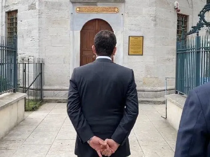 her-firsatta-tatile-cikan-ekrem-imamoglu-aheste-aheste-gezmeyi-ozluyorum-1701418669785.jpeg Her fırsatta tatile çıkan Ekrem İmamoğlu: Aheste aheste gezmeyi özlüyorum-3