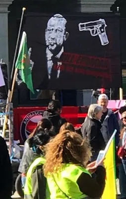 İsviçre'de rezalet!