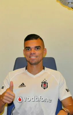 Pepe resmen Beşiktaşlı