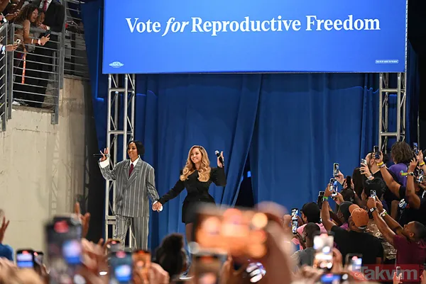 Beyonce Kamala Harris mitinginde! Hollywood yıldızları saflarını belirliyor - 4
