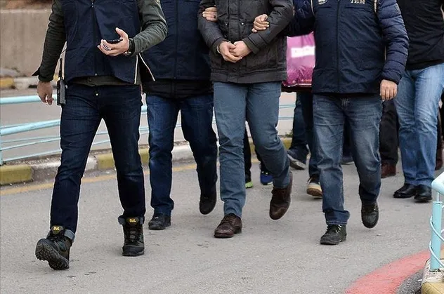 Son dakika: Şırnak'ta PKK ve FETÖ operasyonu: 24 gözaltı