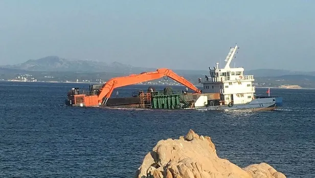 Son dakika: Bozcaada açıklarında Türk gemisi su aldı!-1