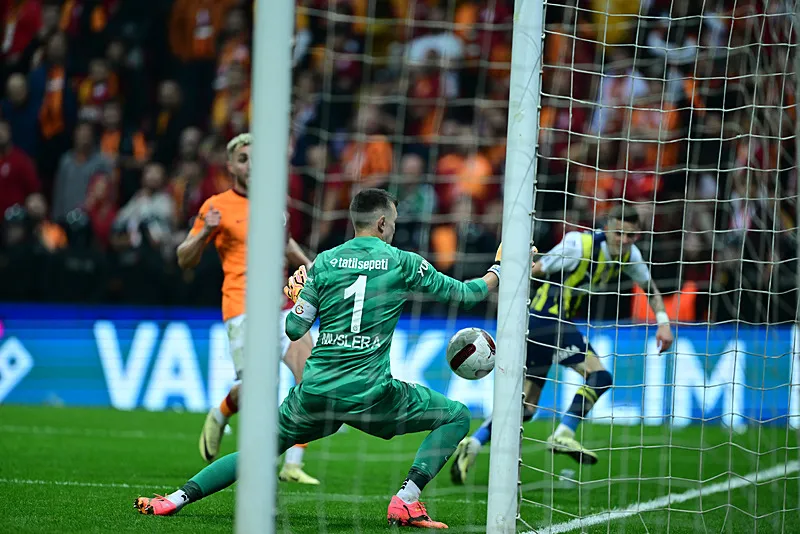 Okan Buruk'tan 4 sürpriz! Şampiyonluk 11'i değişiyor - 2