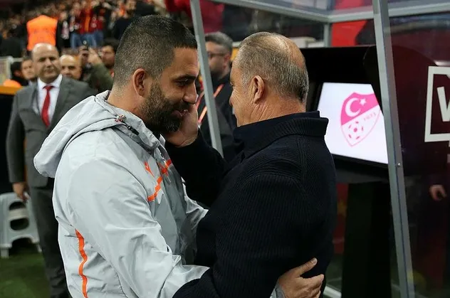 Adı Galatasaray'la anılıyordu! Arda Turan'dan sürpriz paylaşım