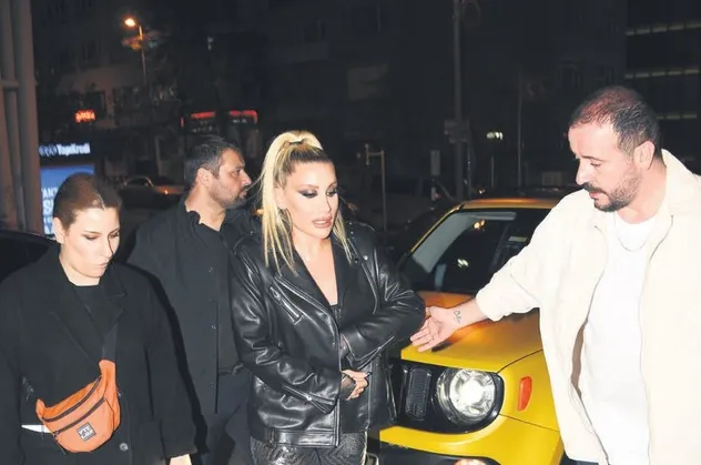 Kahkaha makinesi! İrem Derici yine formunda...