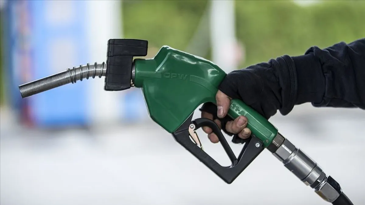 Yeni tabela ortaya çıktı! 00.00'da başladı: 81 il benzin, motorin, LPG  akaryakıt fiyatları!