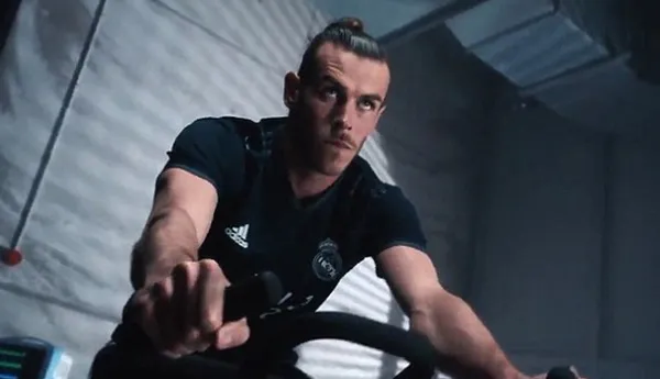 Real Madrid'in forma tanıtımında bir tek Cristiano Ronaldo yer almadı-2