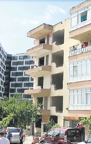 İstanbul'da gergin anlar! Av tüfeğiyle beklediler