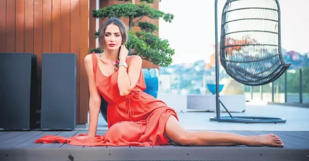 Melis Sütşurup da dahil oldu! Mustafa Sandal-Emina Jahovic kavgasında ikinci perde