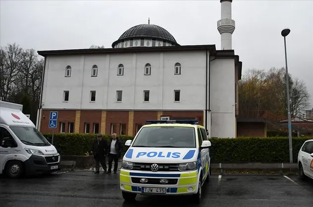 İsveç'te camiye şüpheli paket gönderildi