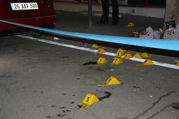 Eskişehir'de silahlı kavga! 1'i ağır 3 yaralı-1