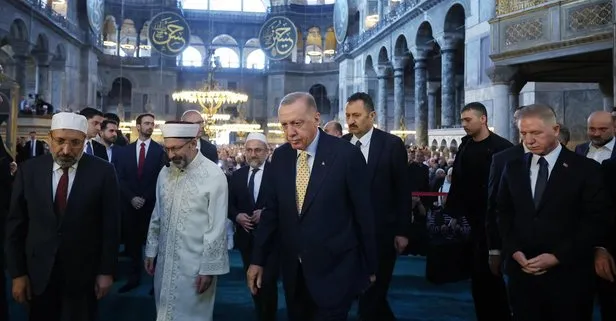 Başkan Erdoğan’dan Ayasofya’da Leyle-i Kadir duası: Gazze’de zulüm son bulsun | Mukaddes Emanetler Dairesi’ne özel hediye