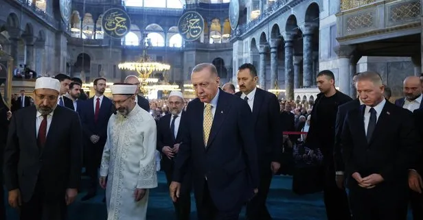 Başkan Erdoğan'dan Ayasofya'da Leyle-i Kadir duası: Gazze'de zulüm son bulsun | Mukaddes Emanetler Dairesi'ne özel hediye