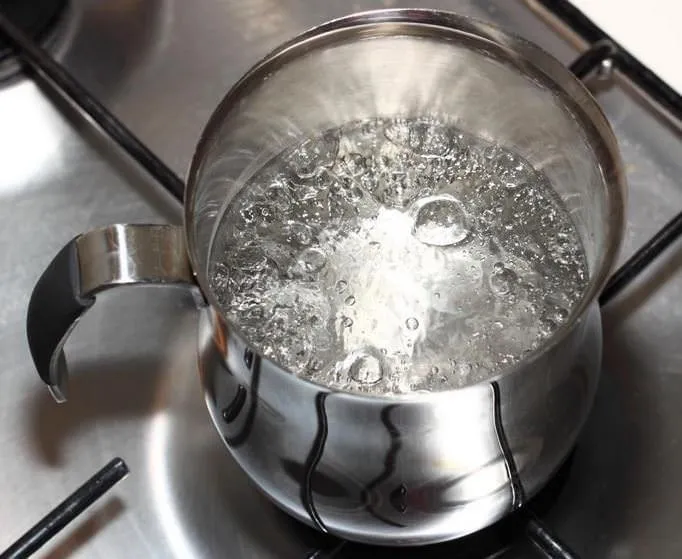 Sabahları aç karnına sıcak su içmenin faydaları nelerdir? - 4