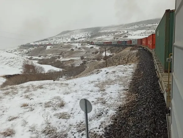 son-dakika-baskan-recep-tayyip-erdogan-cine-giden-trenin-halkaliya-ugramasini-hukumete-saldirmak-icin-kullandilar-1608378479593.jpg SON DAKİKA: Başkan Recep Tayyip Erdoğan: Çin'e giden trenin Halkalı'ya uğramasını hükümete saldırmak için kullandılar-6