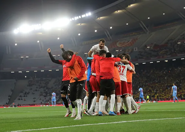 Son dakika: ZTK'da final heyecanı! Sivasspor şampiyon oldu-3