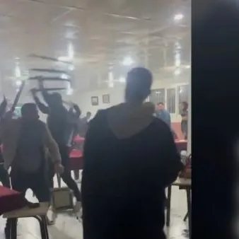 Masa ve ıstakalar havada uçuştu!