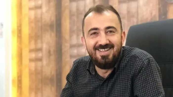 1703574506168.jpeg Patron tacizi sonrası intihar etmişti! Yaşadığı kabusun detaylarını anlattı: Takıntı haline getirdi...-5