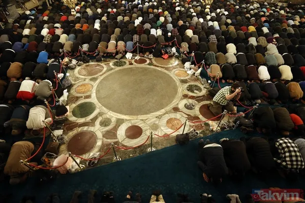 Kur'an-ı Kerim'de "Bin aydan daha hayırlı" olduğu bildirilen Kadir Gecesi tüm yurtta dualarla idrak edildi - 16