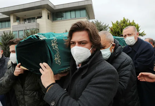 Başkan Erdoğan, iş insanı Hacı Ahmet Gür’ün cenaze törenine katıldı-5