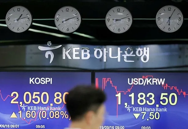 Son dakika: BIST100 yüzde 0.87 düşüşle başladı, dolar 6.83 lirada | 12 Haziran BİST100 endeksi-4