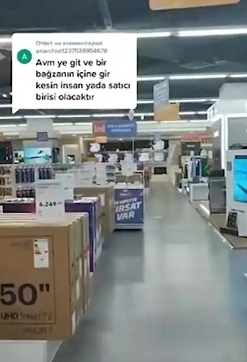 zaman-yolcusu-bu-kez-istanbuldan-cikti-takvimler-2031i-gosteriyor-dedi-soyledikleri-korkunc-1713952143190.jpg Zaman yolcusunun yeni durağı İstanbul oldu! "2031'den geliyorum" dedi! Yollar boş caddeler sokaklar...-7