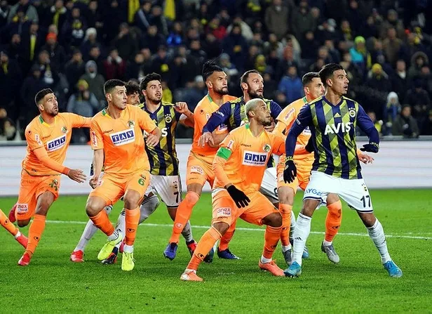 fenerbahce-1-1-alanyaspor-mac-sonucu-1581190768911.jpeg