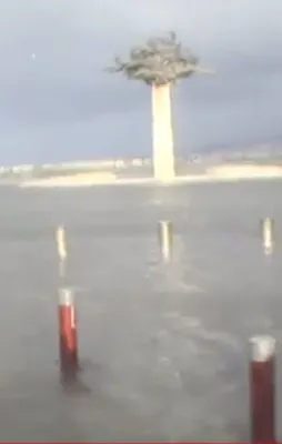 İzmir'de kara ve deniz birleşti