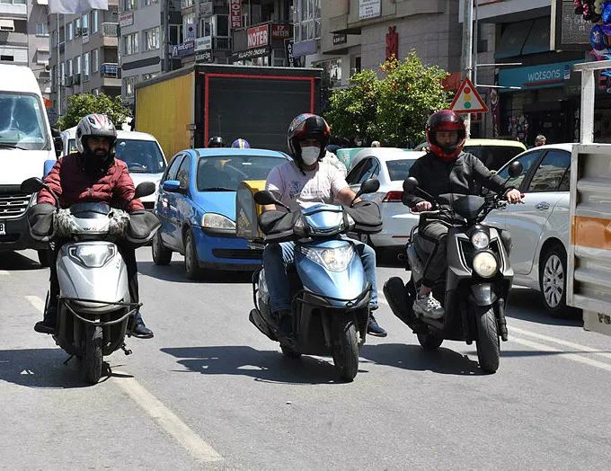 Aylık 6 bin lira maaş! Mühendisler, öğretmenler bile başvuruyor!