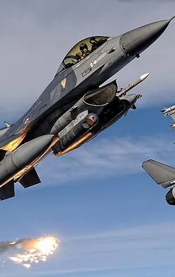 Irak'ın kuzeyine hava harekatı