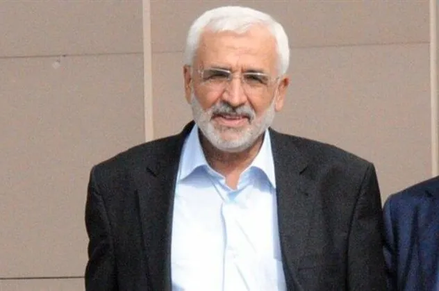Mustafa Kaplan eski gazetesi Yeni Asya'yı topa tuttu: Kripto FETÖ ekibinin elinde esir tutulmuştur