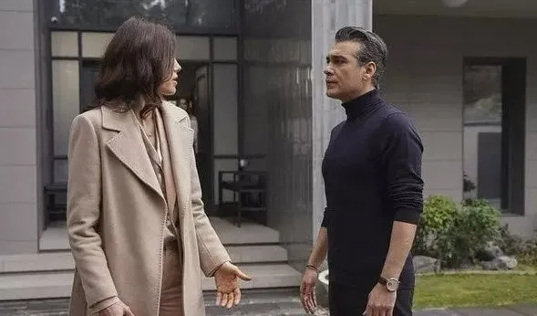 Sadakatsiz kesin olarak ipini çekti yolun sonu gördü! Derin'i canlandıran Melis Sezen artık ekranda olmayacak-8