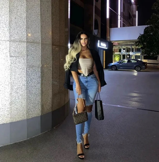 kismetse-olur-askin-gucu-yaren-kimdir-kac-yasinda-nereli-yaren-dagin-instagram-adresi-boyu-kilosu-burcu-1671458749298.jpeg Kısmetse Olur Aşkın Gücü Yaren kimdir, kaç yaşında, nereli? Yaren Dağ’ın İnstagram adresi, boyu, kilosu, burcu...-3