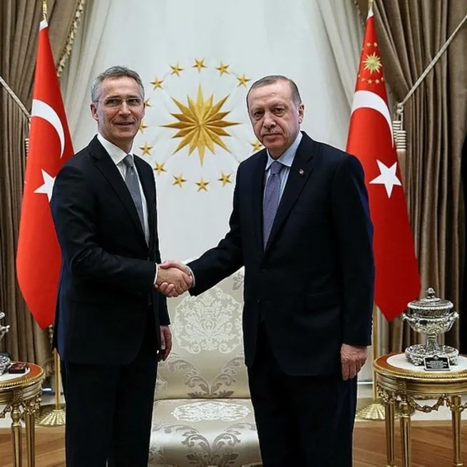 Başkan Erdoğan’ın NATO Sekreteri Stoltenberg ile görüşmesi İsveç basınında! Panik başlıklara yansıdı: Türkiye terörle mücadele yasasını yetersiz buluyor
