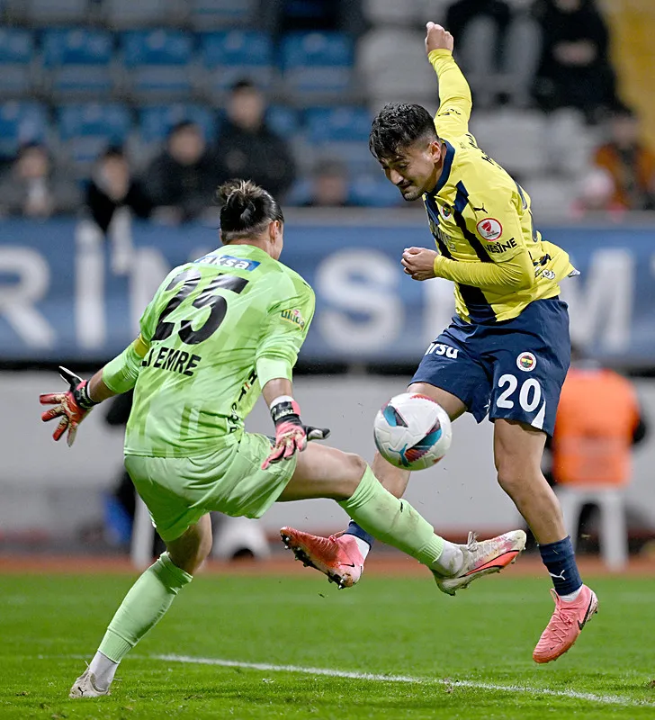 Fenerbahçe'nin yıldızına eski takımı talip! Transferde ayrılık kapıda - 5