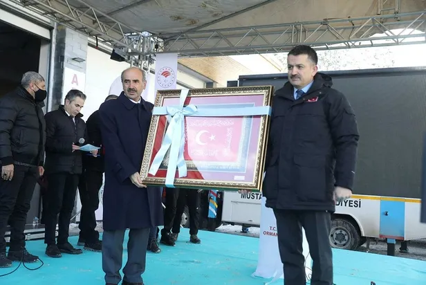 Tarım ve Orman Bakanı Bekir Pakdemirli: Yerel eylem grubu derneklerine yıllık 140 bin avroya kadar hibe ödemesi yapılacak-3