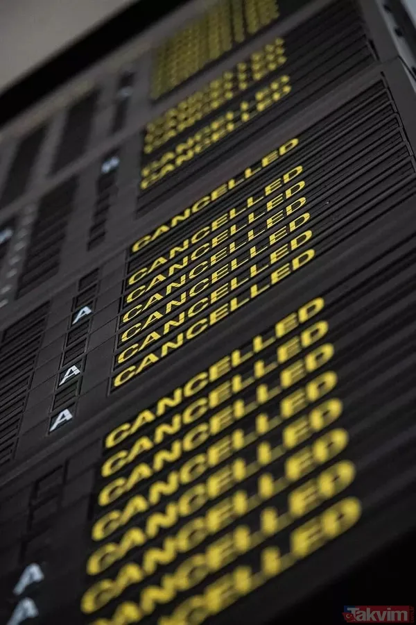 Avrupa'da havalimanı kaosu büyüyor! Uçuşlar iptal, planlar alt üst oldu: Pilotlar bagaj taşırken görüntülendi - 5