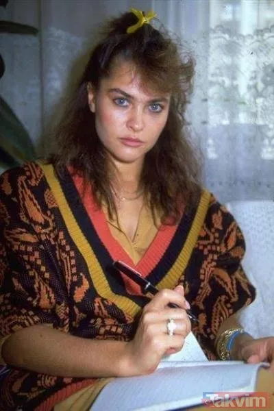 Hülya Avşar bikini sezonunu açtı pozları olay! "Z kuşağı beni yakalasın" demişti görenler dönüp bir daha baktı: "Cazibeli kadın..." - 30