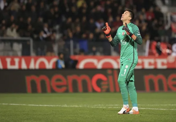 Muslera'dan Galatasaray ve transfer açıklaması!-2