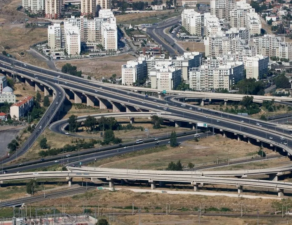 CHP’nin ‘İzmir Çevre Yolu ücretli olacak’ iddiası çöktü: ‘Yalanlamaktan bıktık’ | İşte İzmir’in ulaşım gerçekleri