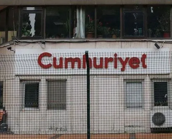 İhanet  ’Cumhuriyet’i!